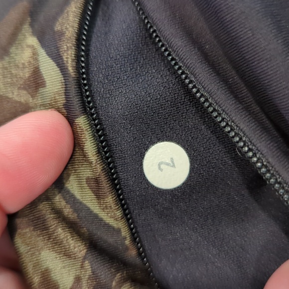 Lululemon Speed Tight III *All Full-On Lux Mystic Jungle Fatigue Green Black - Picture 14 of 15